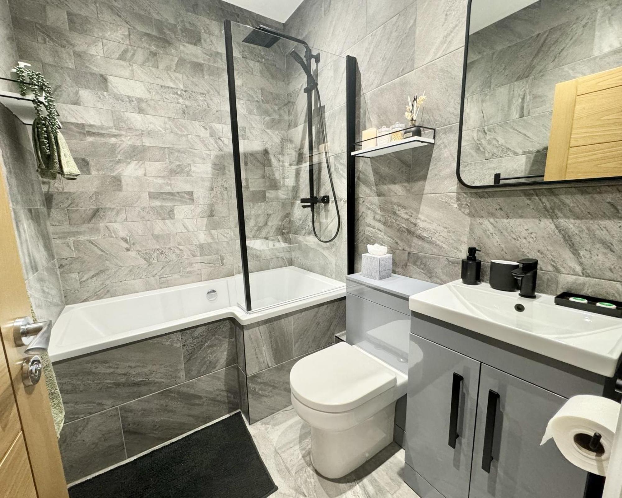 The Yorkshire Crown - Luxury Apartment - Free Parking Nearby Harrogate Exteriör bild