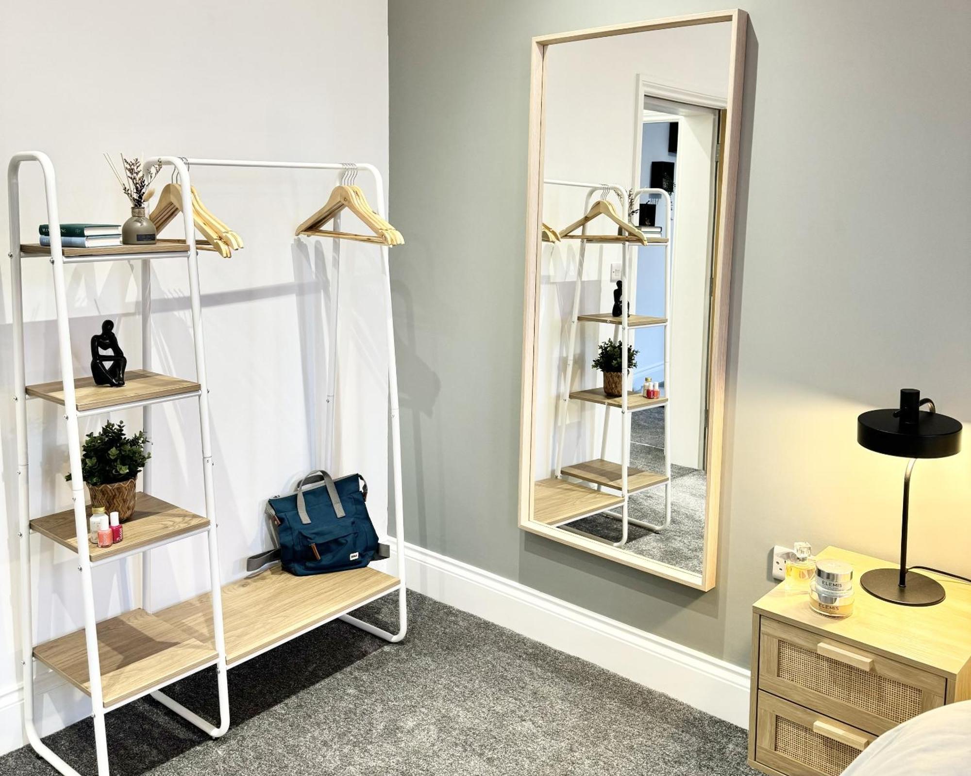 The Yorkshire Crown - Luxury Apartment - Free Parking Nearby Harrogate Exteriör bild