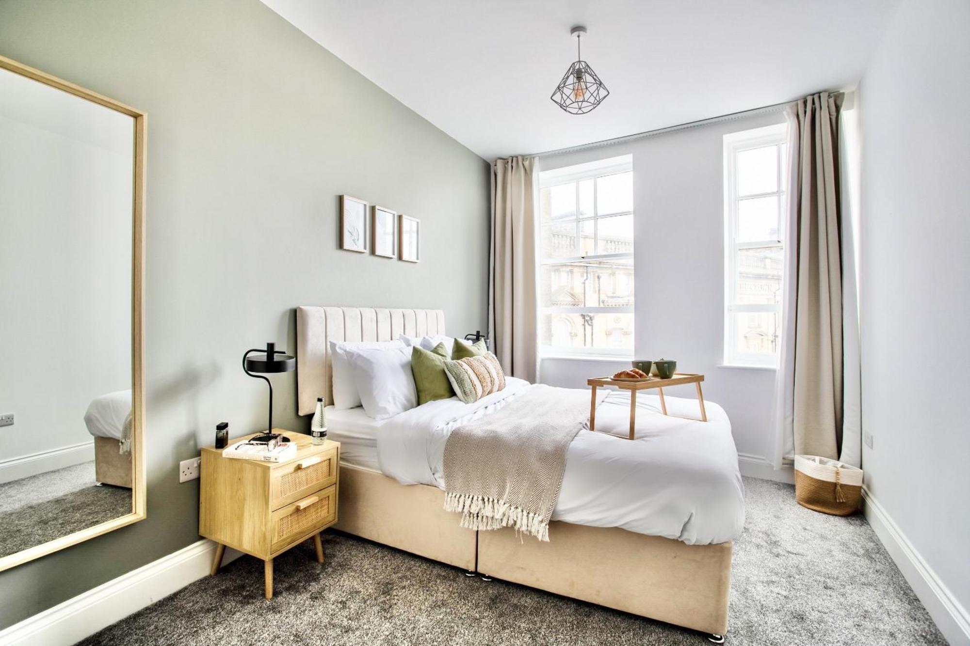 The Yorkshire Crown - Luxury Apartment - Free Parking Nearby Harrogate Exteriör bild